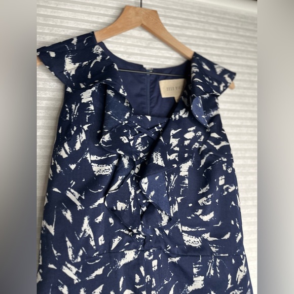 MOON RIVER Navy &
White Print Ruffle Trim
Romantic Romper Size L - Picture 3 of 11